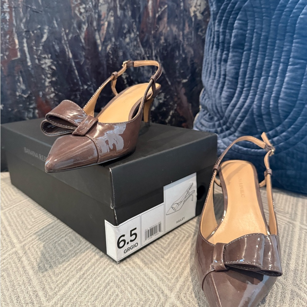 Banana Republic Glossy Brown Slingback Heels